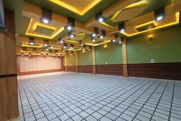 酒店 Subham Residency And Restaurant