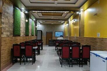 酒店 Subham Residency And Restaurant