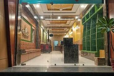 酒店 Subham Residency And Restaurant
