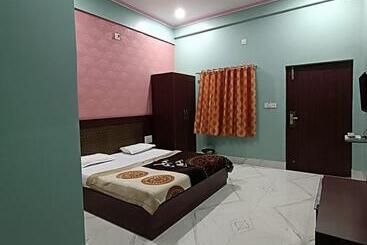 酒店 Subham Residency And Restaurant