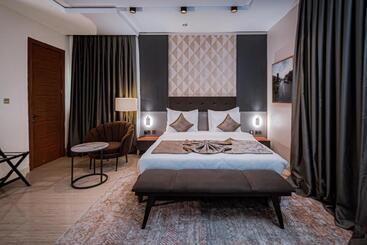 هتل Wali S Suites