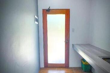 پانسیون Anilao Ocean View Guest House
