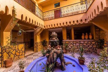 پانسیون Riad Lalla