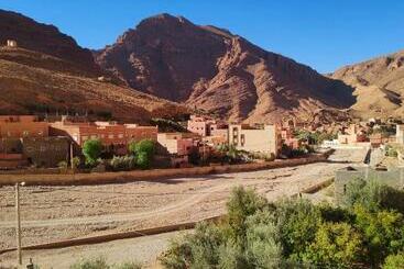 پانسیون Riad Lalla