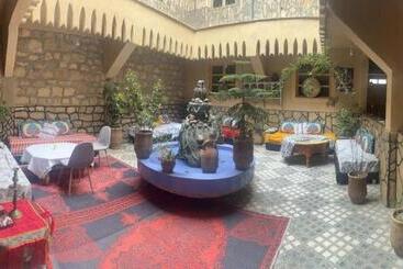 پانسیون Riad Lalla