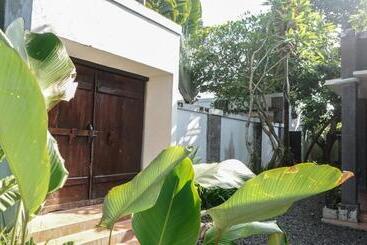 پانسیون Villa Dende Lombok