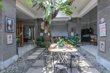 پانسیون Villa Dende Lombok