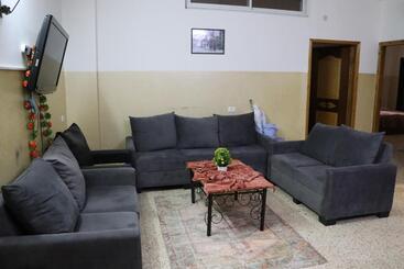 پانسیون Ycc Guesthouse