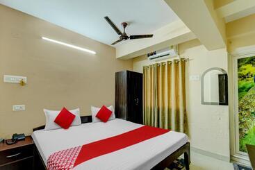 هاستل Shri Hari Inn