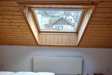 住宿加早餐  Dachwohnung In Welschenrohr
