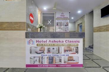 Hotel O Ashoka Classic Near Gokul Chat