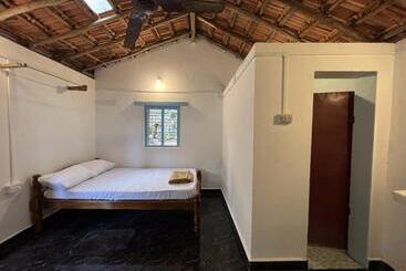 Hostelexp, Gokarna   A Slow Paced Backpackers Community