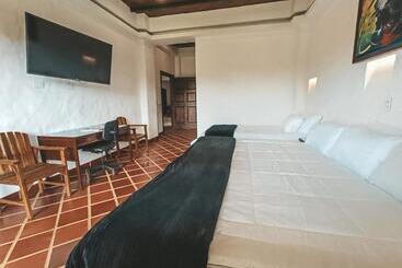 هتل Casona Montanesa Quindío Eje Cafetero