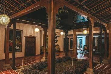 هتل Casona Montanesa Quindío Eje Cafetero
