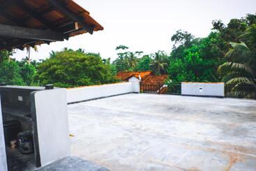 هتل Cozy Resort