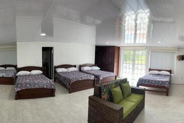 هتل Mirador El Paraiso Glamping