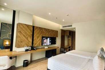 هتل Grand Central Premier