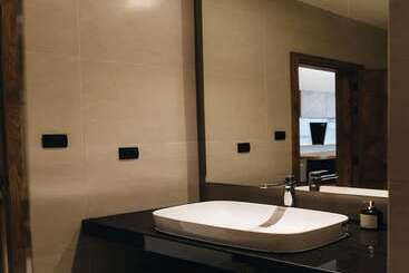 هتل Grand Central Premier