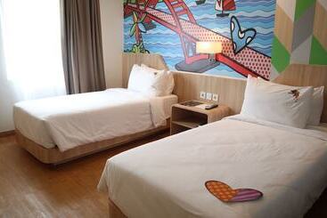 Maxonehotels At Jayapura