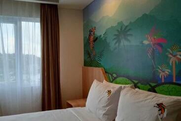 Maxonehotels At Jayapura