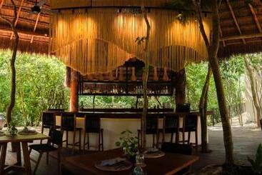 هتل Oriundo Luxury Nature Villas
