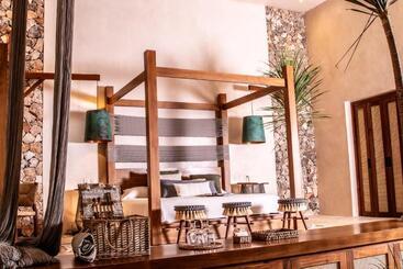 هتل Oriundo Luxury Nature Villas