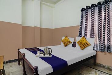 هتل Spot On Sri Sai Lohith Lodge Near Secunderabad Railway Station