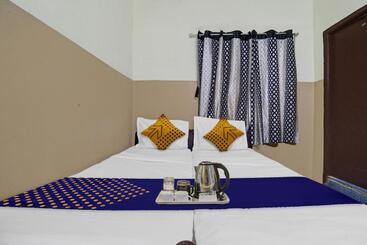 هتل Spot On Sri Sai Lohith Lodge Near Secunderabad Railway Station