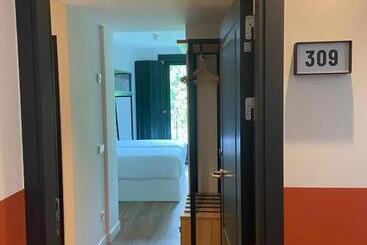 Latroupe Prado Hostel