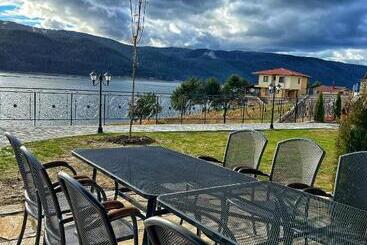 پانسیون Oasis Resort Rhodopes