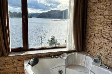 پانسیون Oasis Resort Rhodopes