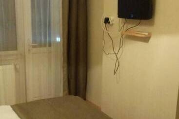 Grand Ala Otel Konukevi