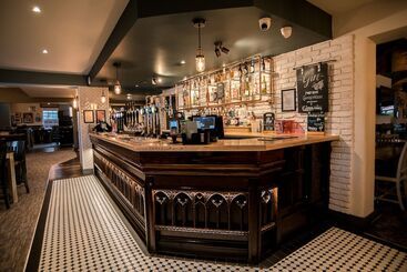 هتل Cat & Lion Country Pub And