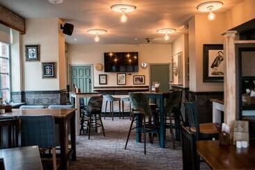هتل Cat & Lion Country Pub And