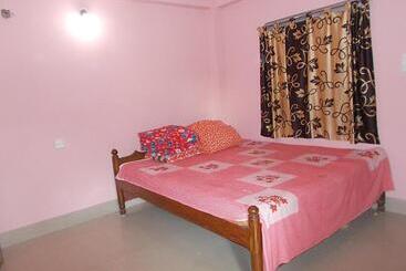 هتل Goroomgo Chemistrica Digha