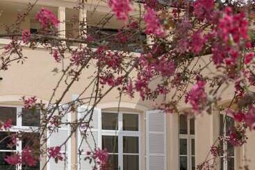 هتل Hôtel Le Prieuré