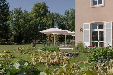 هتل Hôtel Le Prieuré