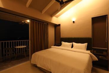 هتل Isola Luxury Farm Suites