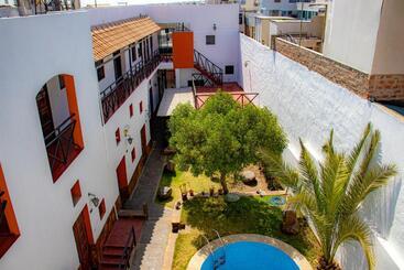 هتل La Casa De Theo