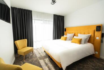 هتل Le Barracuda & Spa, Centre Port, Pieds Dans L Eau, Vue Mer
