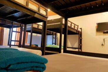 هتل Nest Resort
