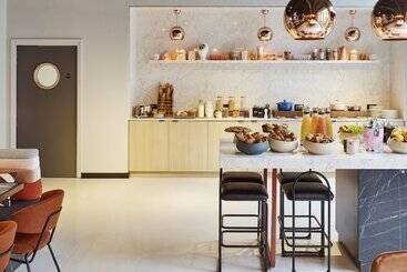 هتل Tribe Paris Saint Ouen