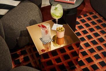 هتل Tribe Paris Saint Ouen