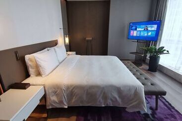 هتل La Quinta By Wyndham Shanxi Xiaohe Xincheng