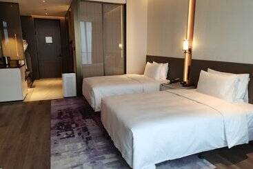 هتل La Quinta By Wyndham Shanxi Xiaohe Xincheng