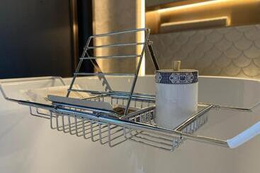 هتل La Quinta By Wyndham Shanxi Xiaohe Xincheng