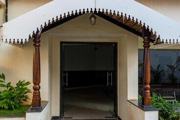 Mayur Belgaum Presidency Hotel & Spa   10 Kms From Belgaum Airport Ixg