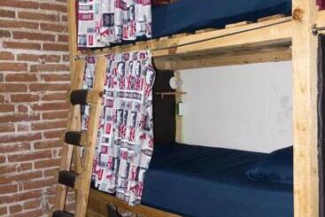 پانسیون Sunset Hostel   Centro