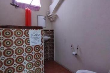 پانسیون Sunset Hostel   Centro