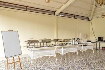 Skon Morjim Beach Resort By Orion Hotels
